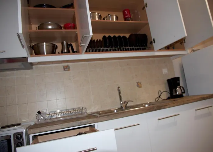 Apartamento Modern In Calamata