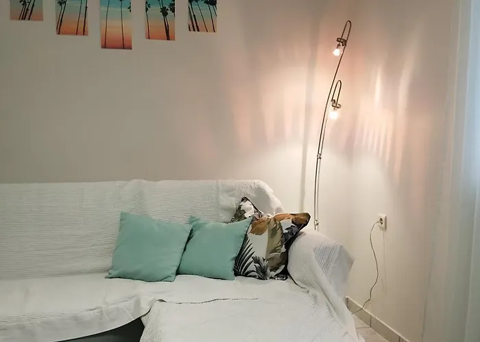 דירה Modern In קלמאטה