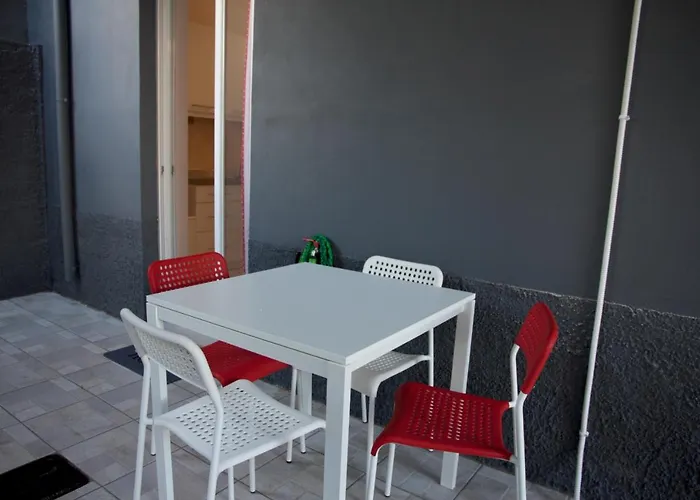 דירה Modern In קלמאטה